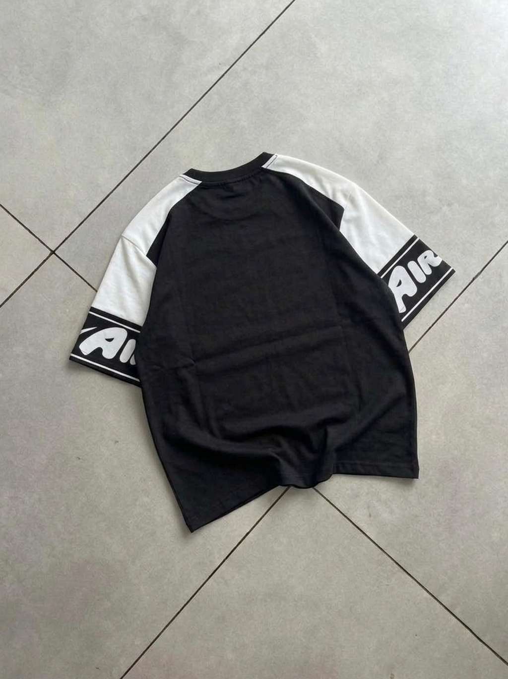 ECHO RAGLAN TEE - BLACK