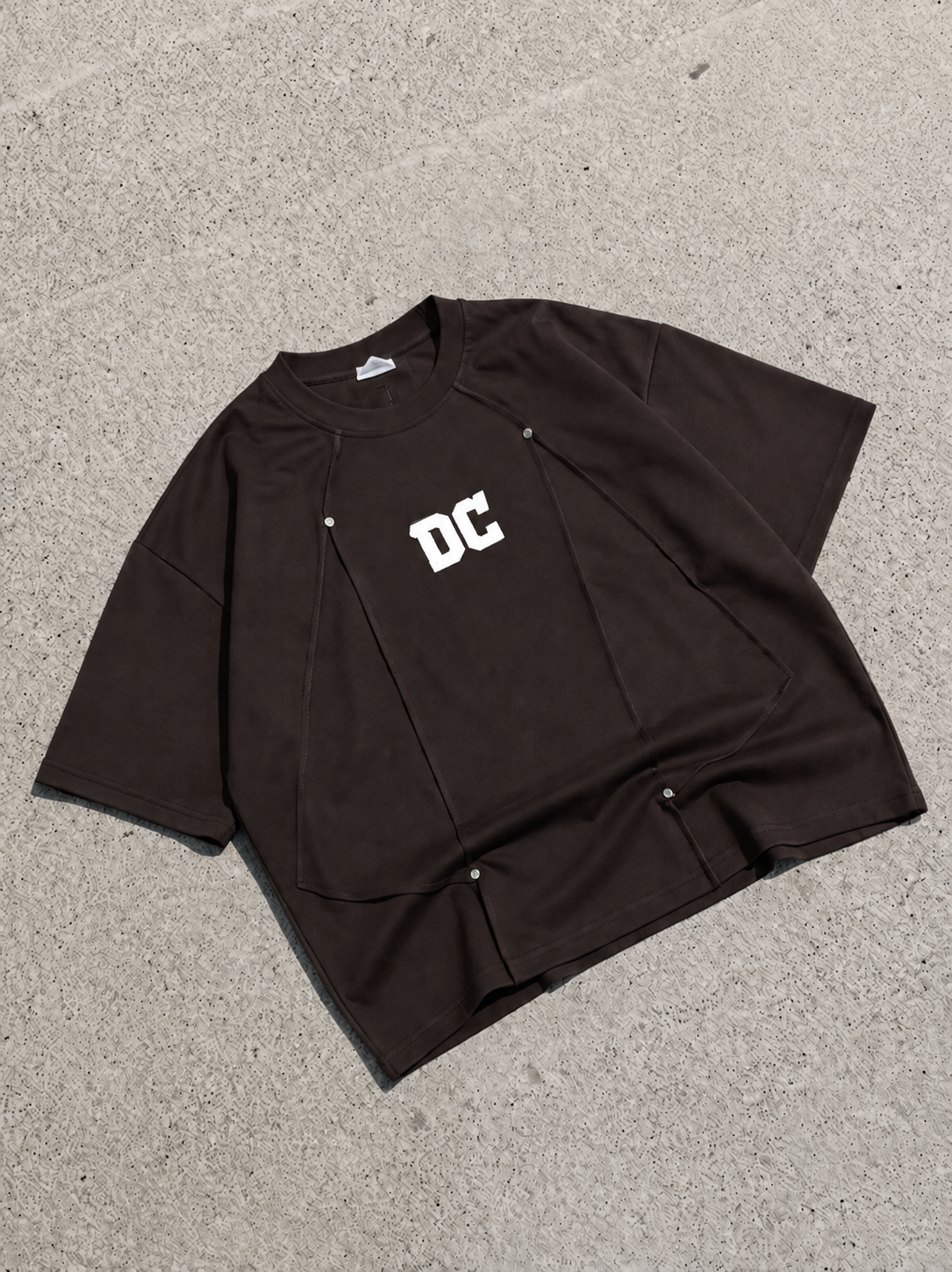 BOLT HARDWARE TEE – EARTH BROWN